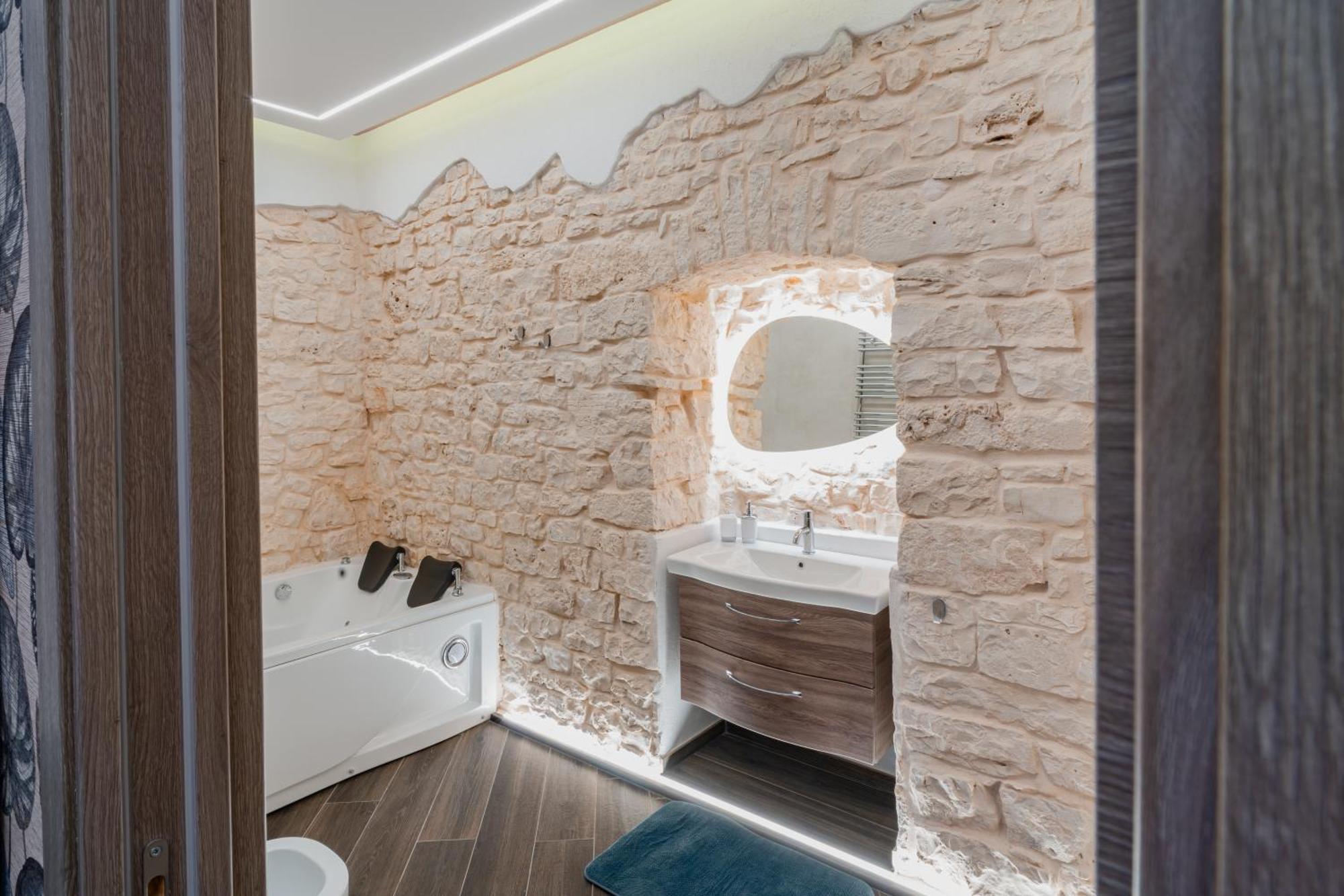 Luxuite Spa Con Piscina E Jacuzzi Alberobello Buitenkant foto